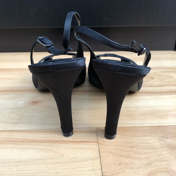 Low heels - Picture 3 of 7